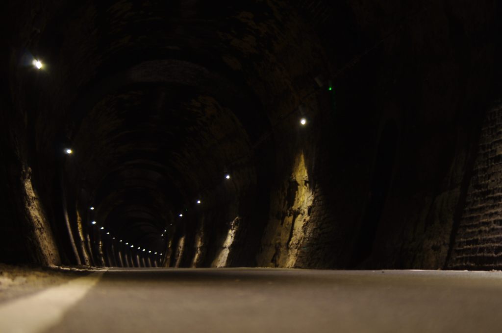 combe_down_tunnel_-_panoramio
